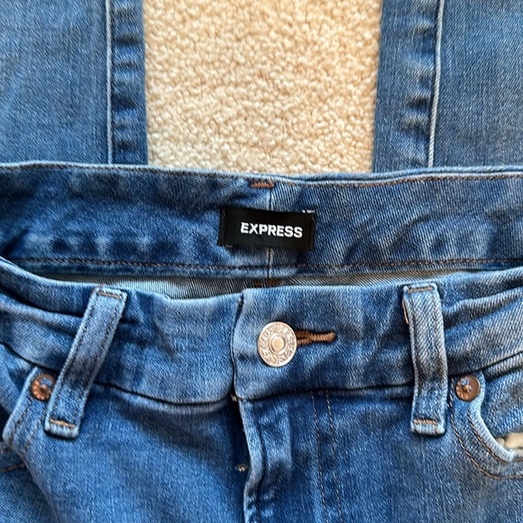 Express Jeans Mid Rise Ultrahyper stretch Size 6/8/10 - Picture 3 of 5